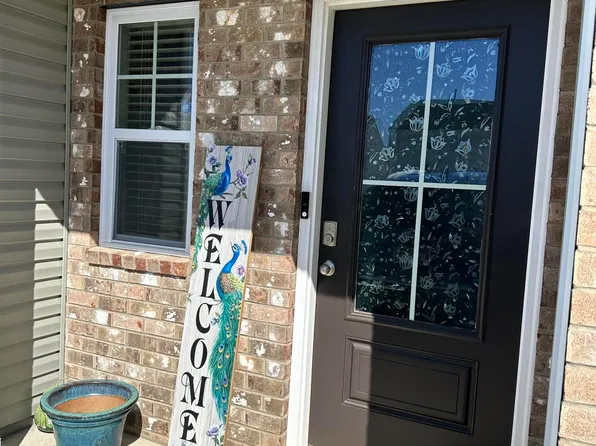 70 Moon Rock Ct, Johnson City, TN 37615