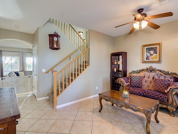 5th image of 43020 N Hudson Ct