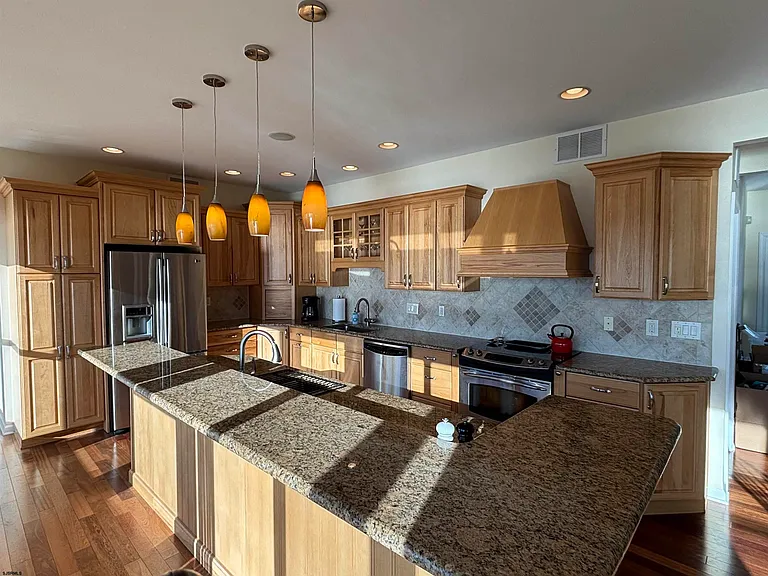 802 N Harvard Ave — Photo 17