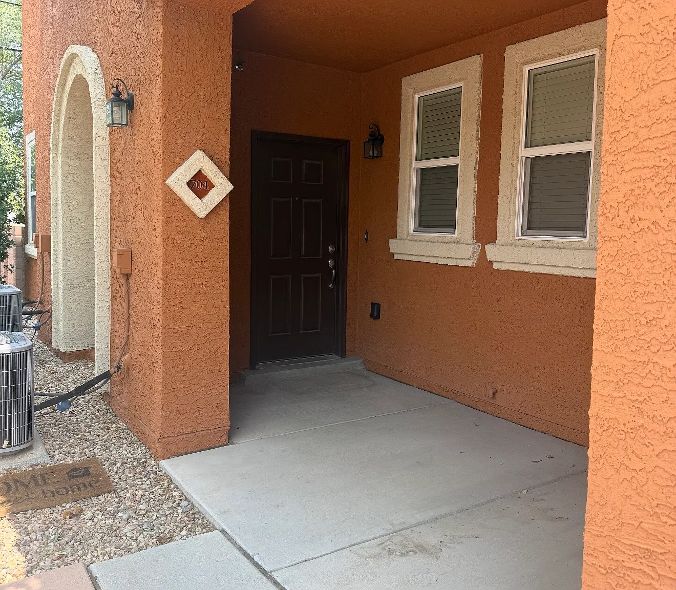 2 bed, 2.5 bath, 1723 sqft, $2,200 — Photo 3