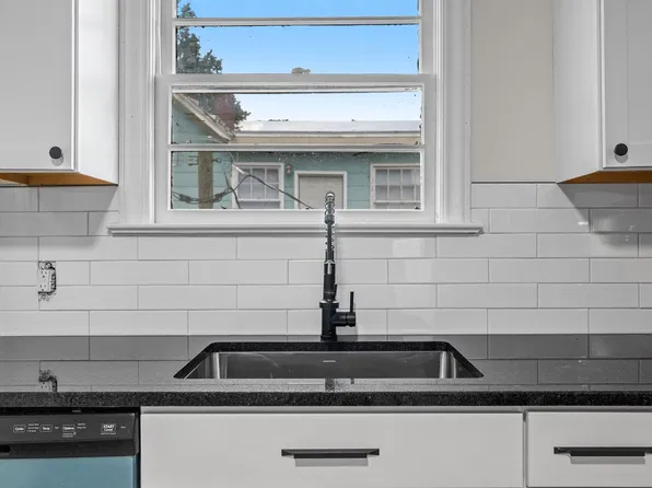 Fully Renovated Apartment Homes In The Heart Of Winston-salem!, 209 N Spring St #19821807, Winston Salem, NC 27101