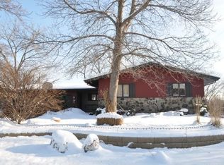 13005 Hilltop Rd, Burnsville, MN 55337