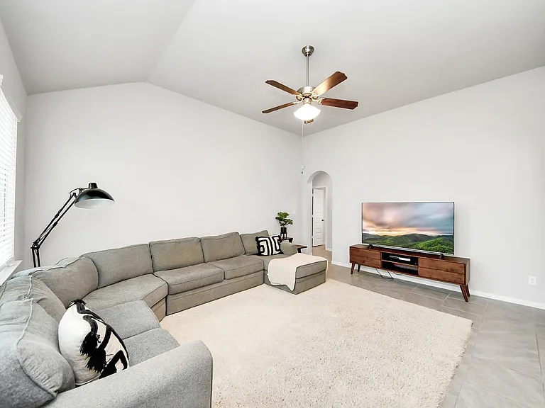 2819 Painted Sunrise Trl — Photo 22