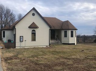 308 Maple Ter, Maysville, MO 64469