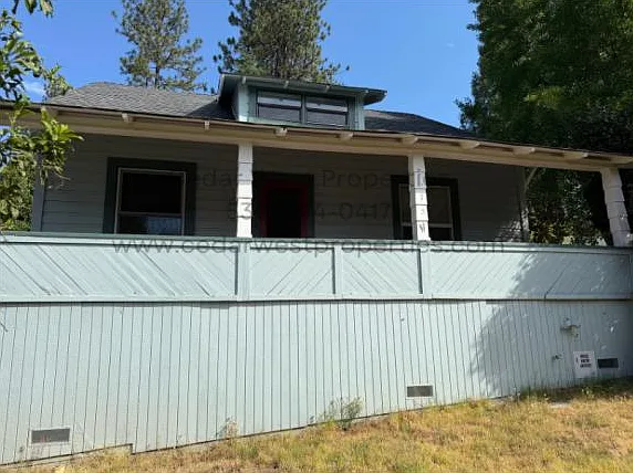 975 Coleman St — Photo 3