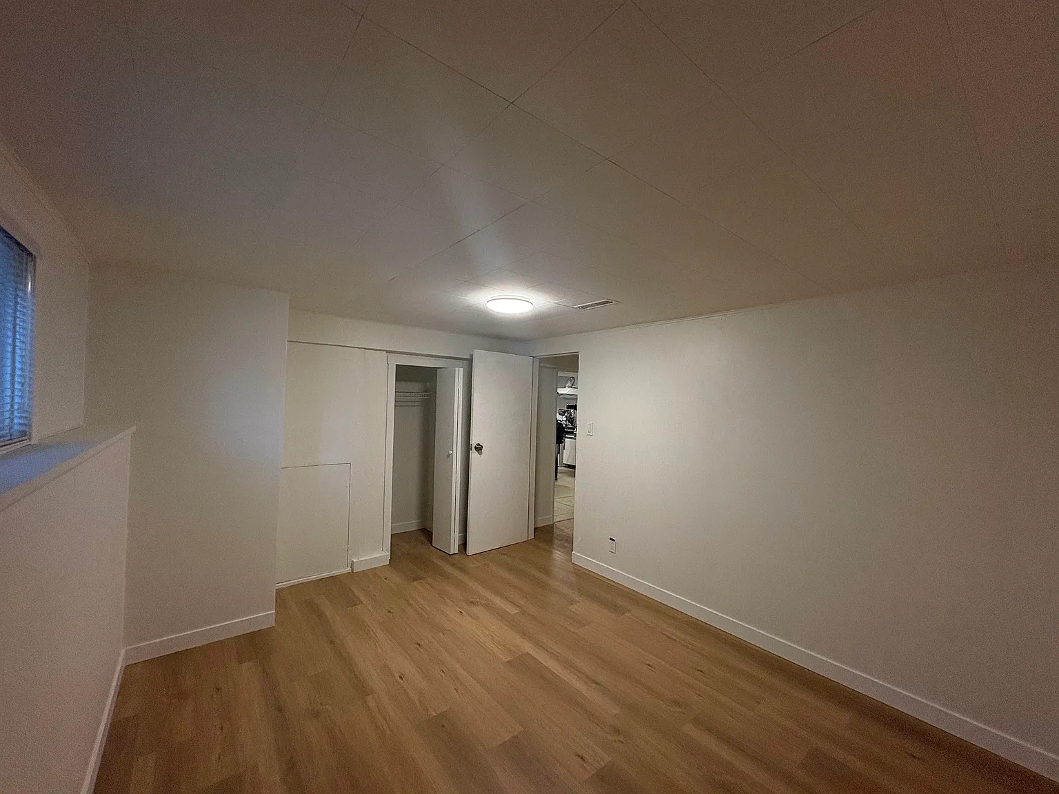 3 bed, 777 sqft, $2,200 — Photo 4