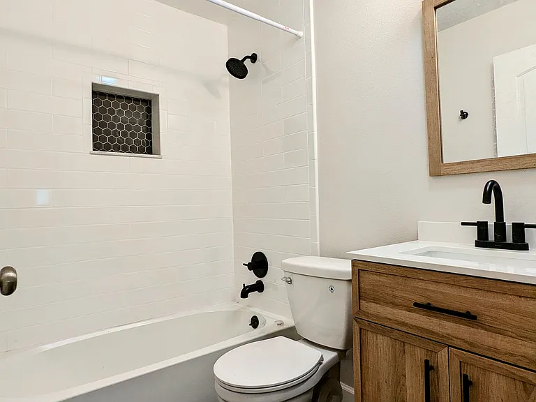 2215 King Richard Rd — Photo 4