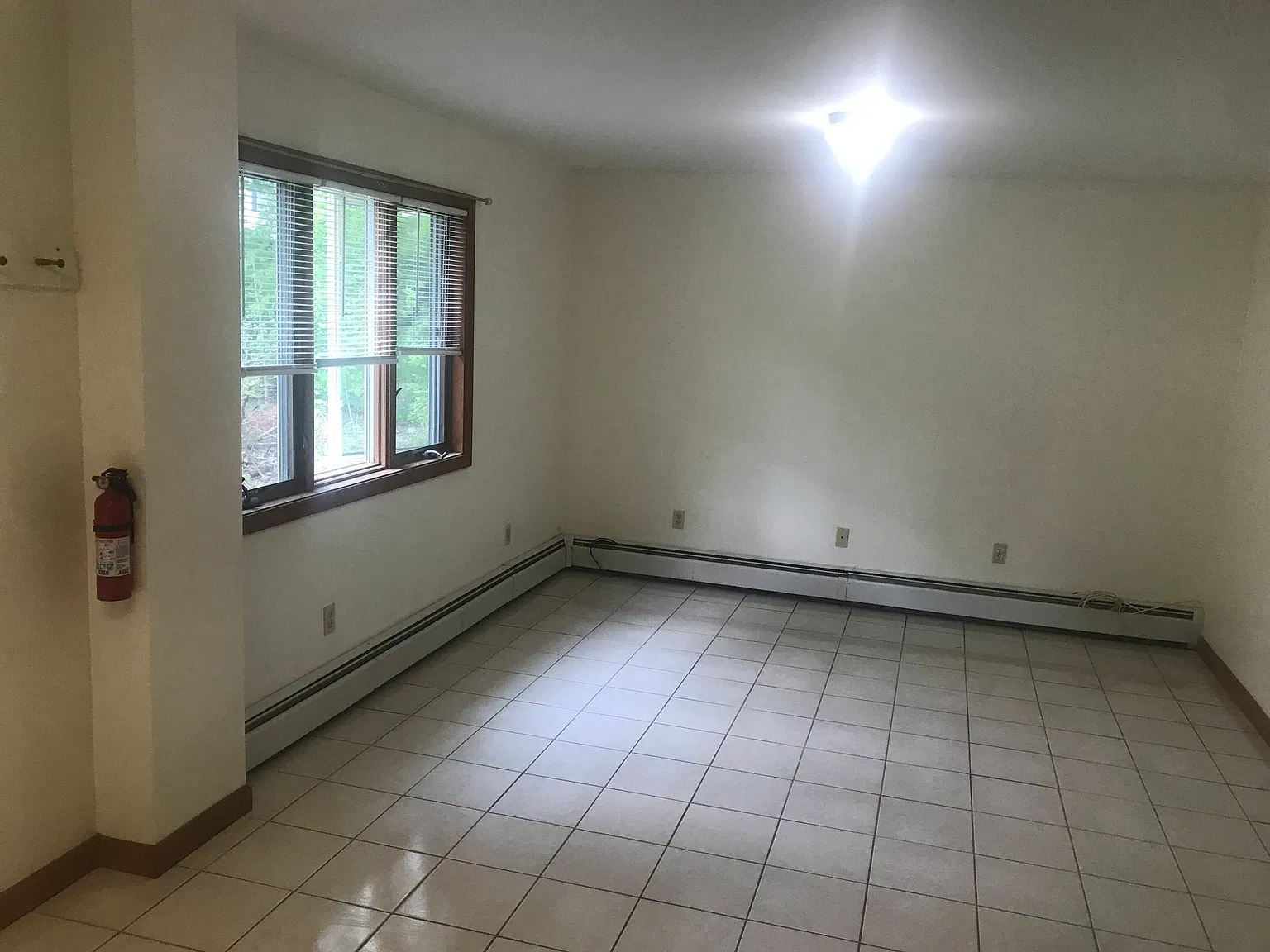 1 bed, 600 sqft, $1,050 — Photo 4
