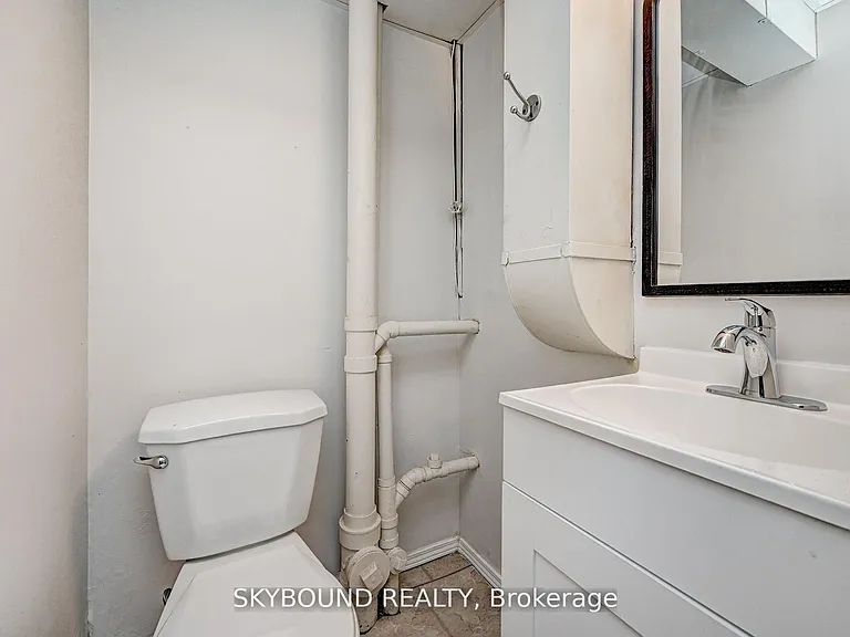 48 Cluthe Cres — Photo 34