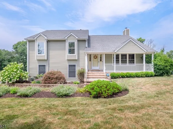 19 Lauren Ln, Vernon Twp., NJ 07461