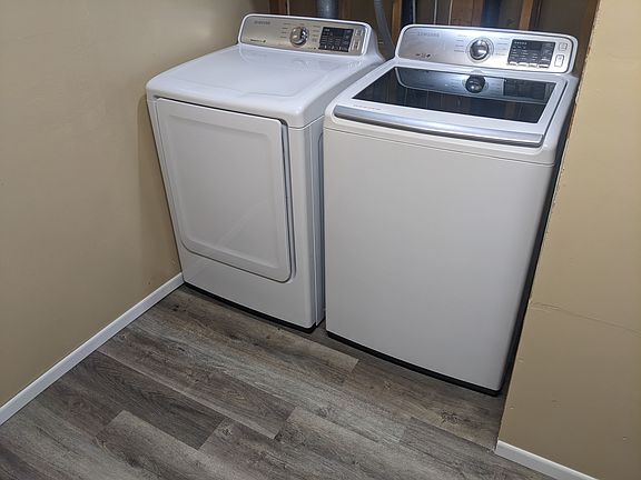 3rd image of 2583 S Rifle St
