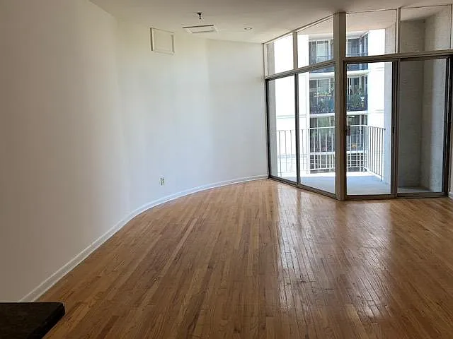 428 S 13th St #403 — Photo 2