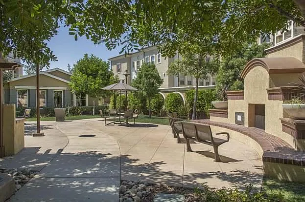 4920 Juneberry Ct — Photo 3