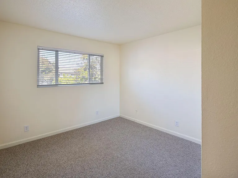 1615 Prince St #4 — Photo 10