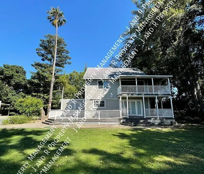 13589 River Rd — Photo 2