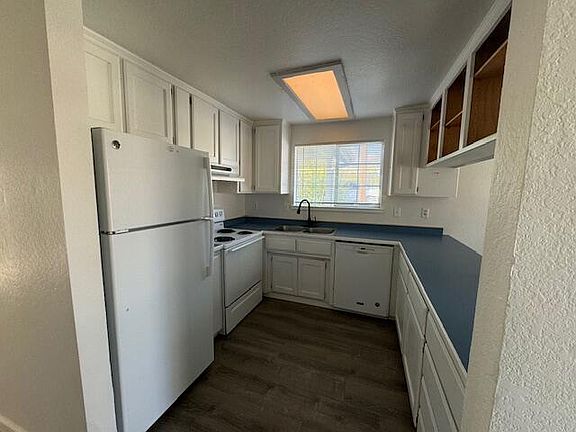 3rd image of 210 W Main St