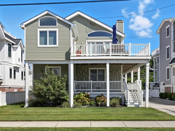 273 7th St, Avalon, NJ 08202