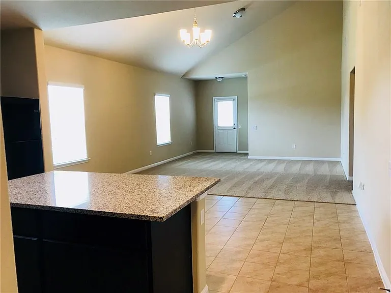 1532 Maier Dr — Photo 9