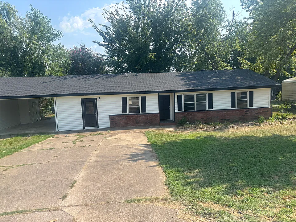 205 Countryside Ln
