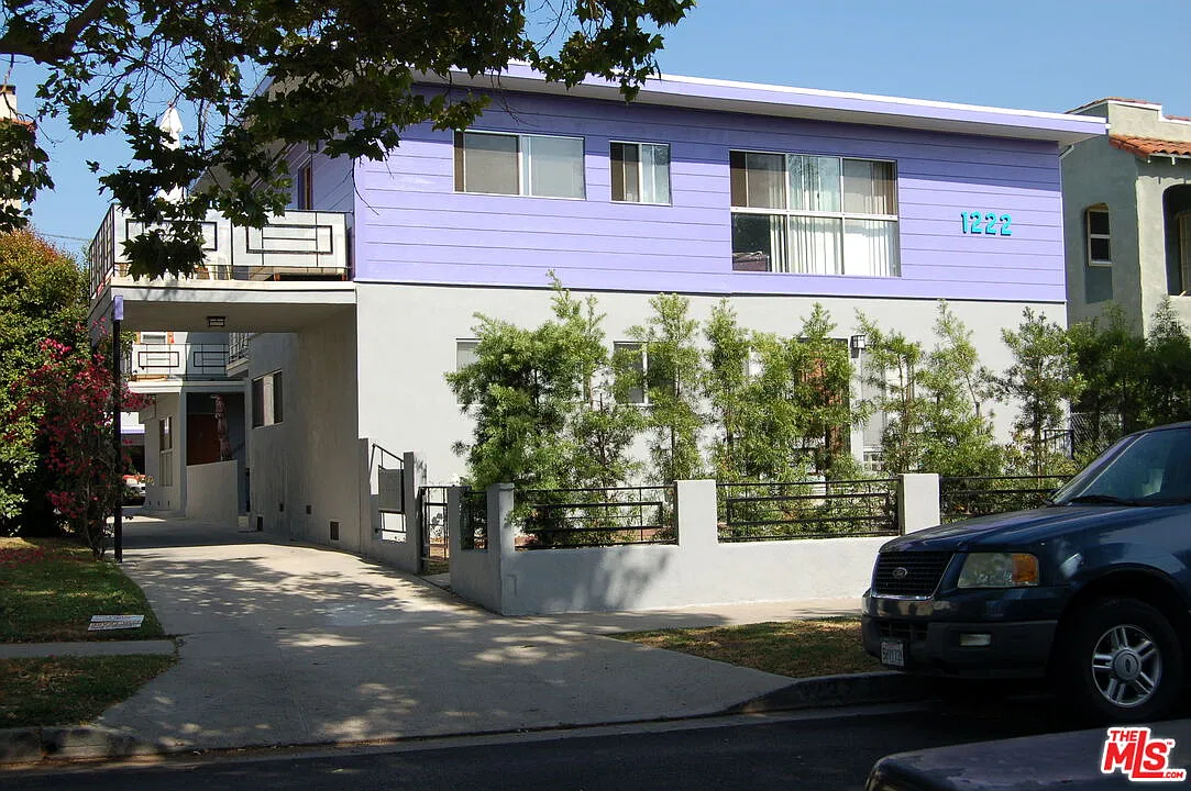2 bed, 2.0 bath, 1054 sqft, $2,895 — Photo 2