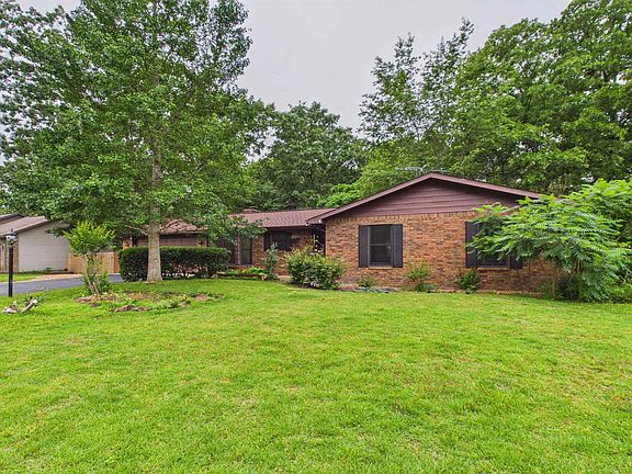 3rd image of 93 Partridge Dr
