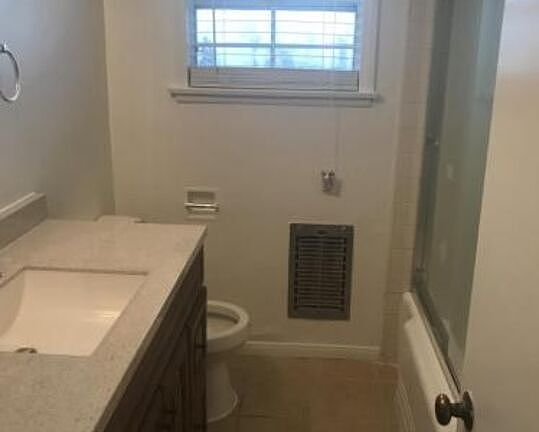3rd image of 6128 Cashio St APT 1