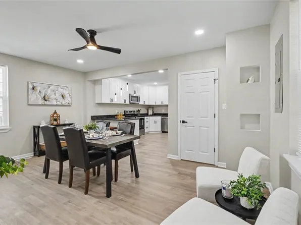 323 Poplar Ave, Newport News, VA 23607