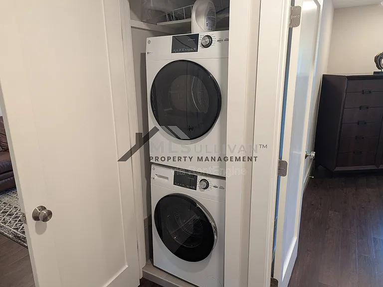 144 E Tryon St #5 — Photo 6