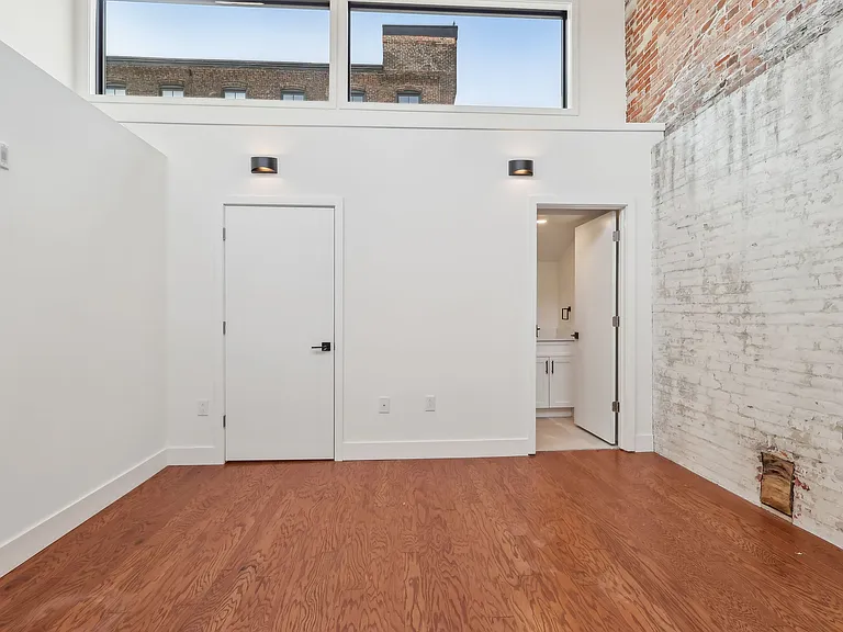 Hancock Lofts — Photo 52