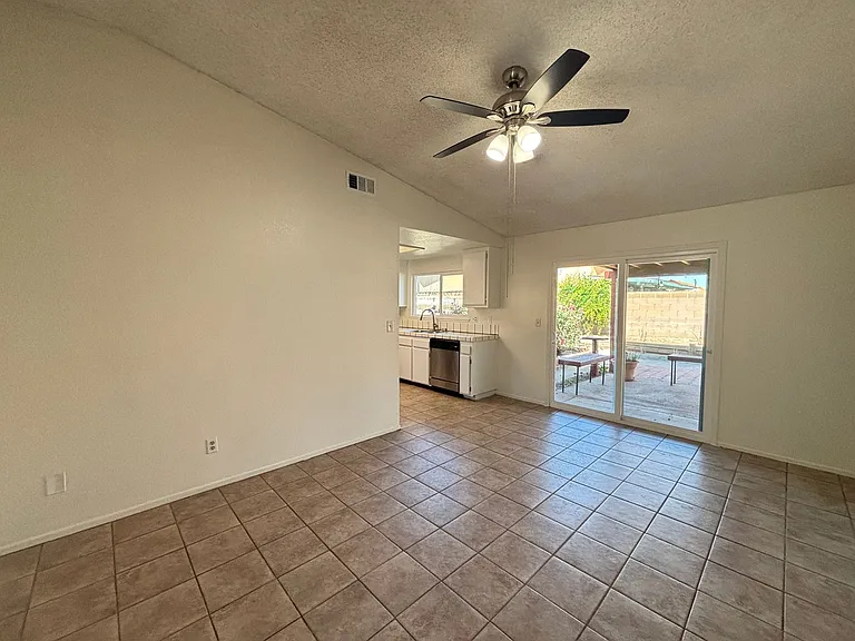 43658 Rogier St — Photo 9