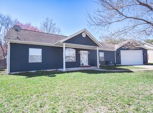 1755 Pinion Ct, Columbus, IN 47201