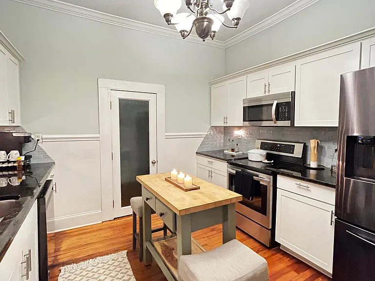 511 Stockton St — Photo 5