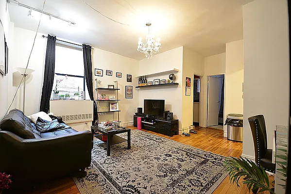 Rented by Keller Williams NYC | media 20