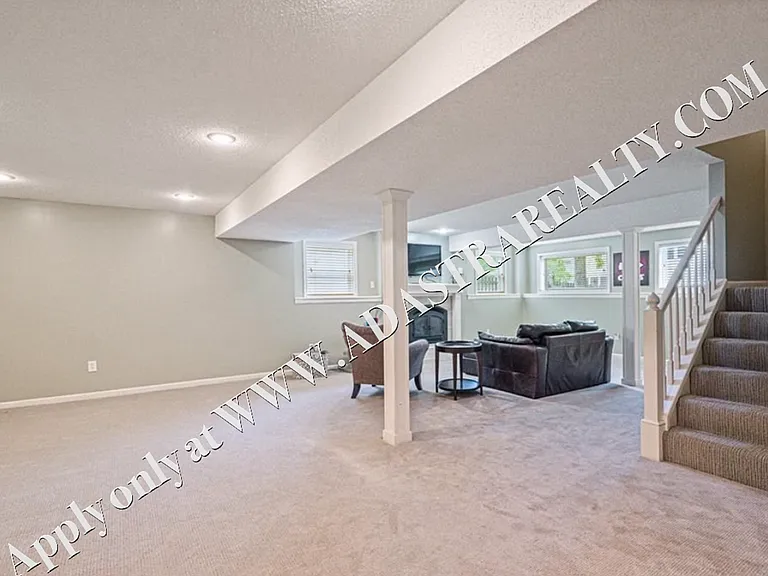 4904 W 157th St — Photo 27