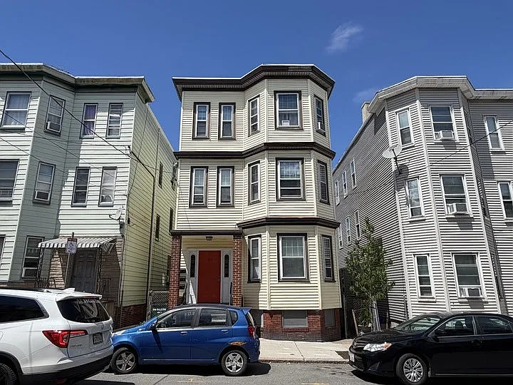 114 Falcon St #2 — Photo 11