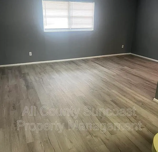 471 76th Ave N #3-471-3 — Photo 6