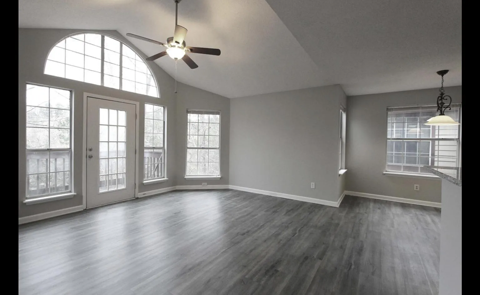 2 bed, 880 sqft, $1,495 — Photo 4
