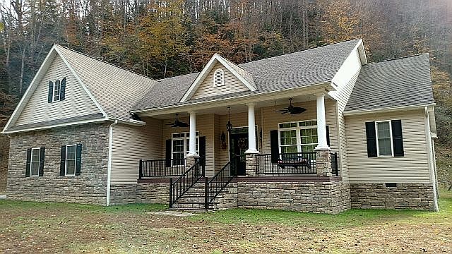 Price Reduced to $269,000...