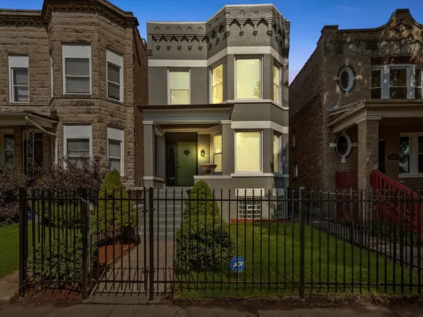 7011 S Prairie Ave, Chicago, IL 60637