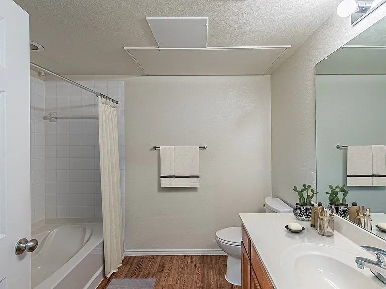The Abberly at Spring Hollow 55+ Apartments — Photo 20