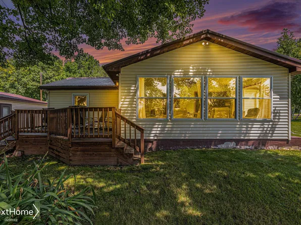 4484 Bay Rd, Gladwin, MI 48624