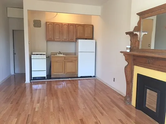 Rented by Perry Associates NYC Inc | media 25