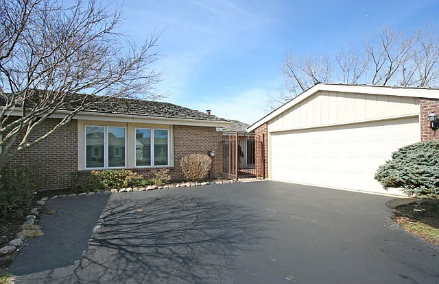 78 Briarwood Cir photo 1