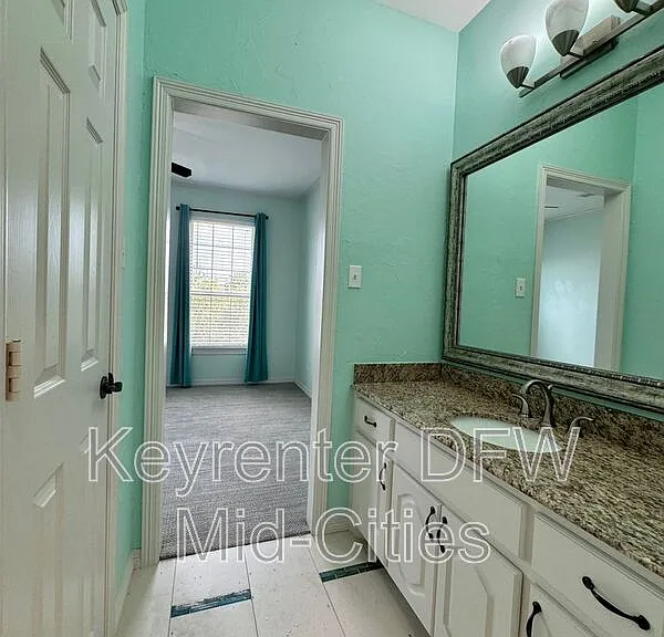 2417 Creekside Cir S — Photo 35