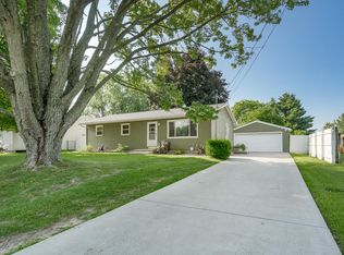 5560 Lantana Ave, Kalamazoo, MI 49048
