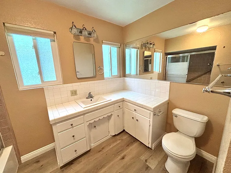 4301 Green Ave — Photo 20