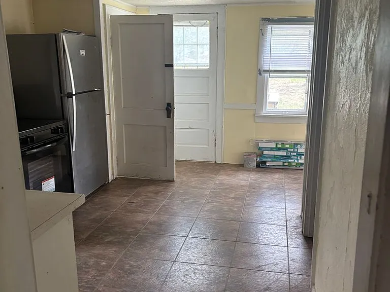 706 S Lake Ave — Photo 20