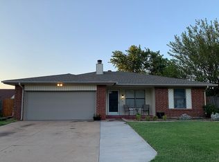 417 W Apple Branch Way, Mustang, OK 73064
