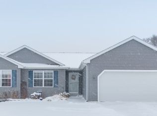 3811 Grandessa Dr, Kalamazoo, MI 49048