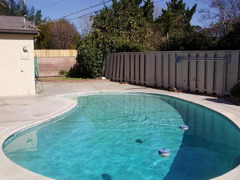 8420 Casaba Ave — Photo 4